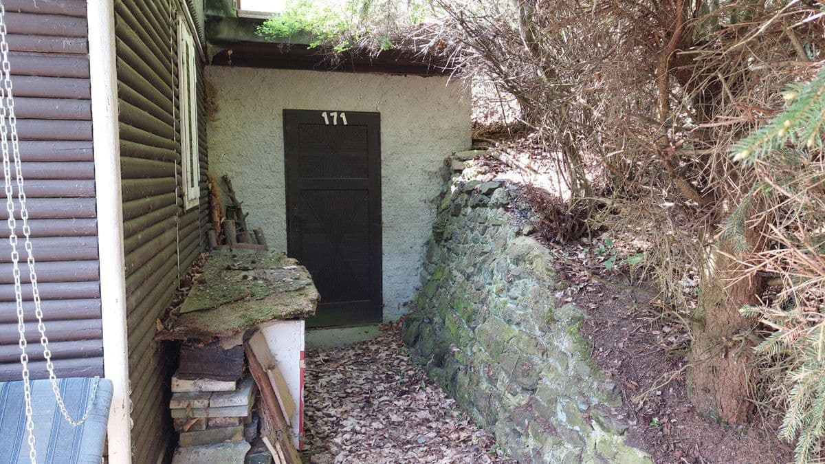 Predaj rekreačného objektu 30 m², pozemek 648 m², Bratronice, Středočeský kraj Predaj rekreačného objektu 30 m², pozemek 648 m², Bratronice, Středočeský kraj