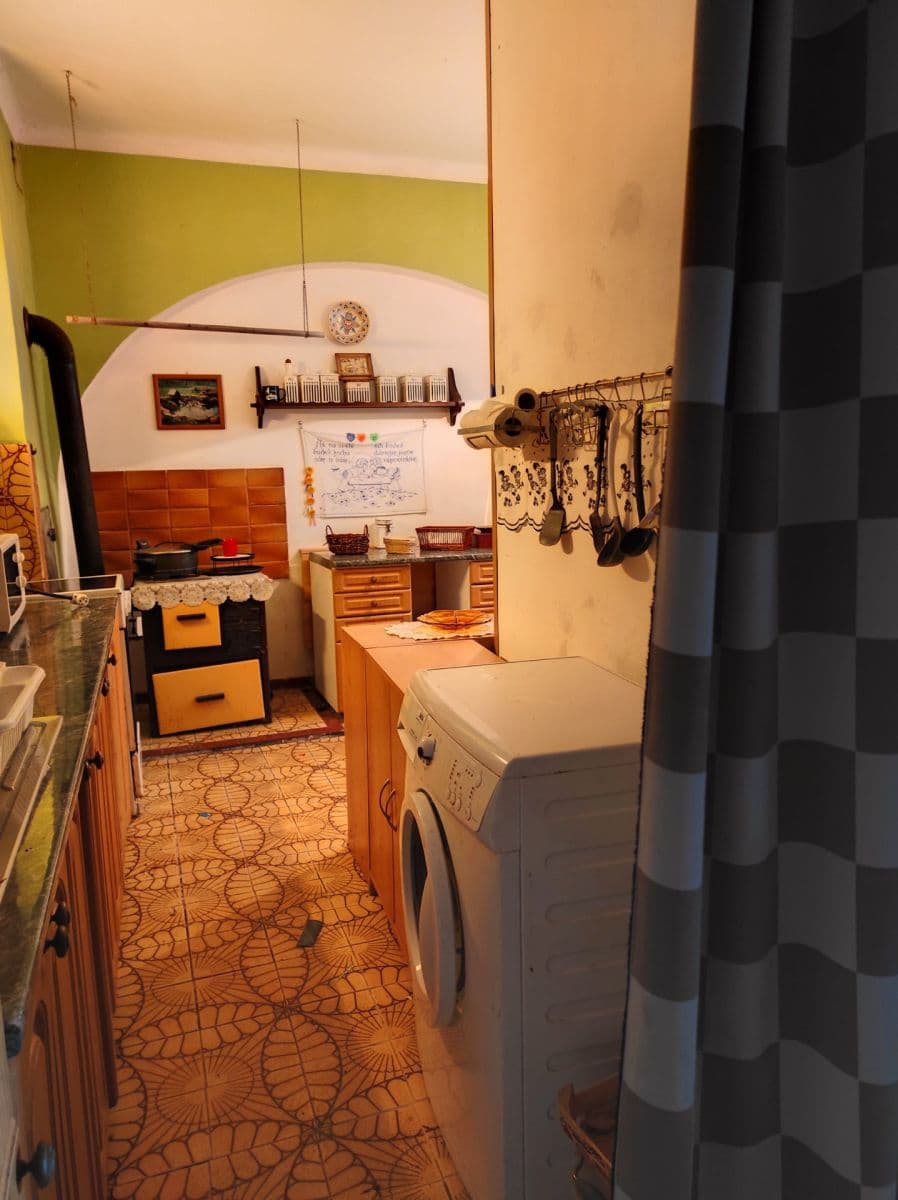 Prenájom domu 97 m², pozemok 300 m², nám. Dr. Tyrše, Čechtice, Středočeský kraj Prenájom domu 97 m², pozemok 300 m², nám. Dr. Tyrše, Čechtice, Středočeský kraj