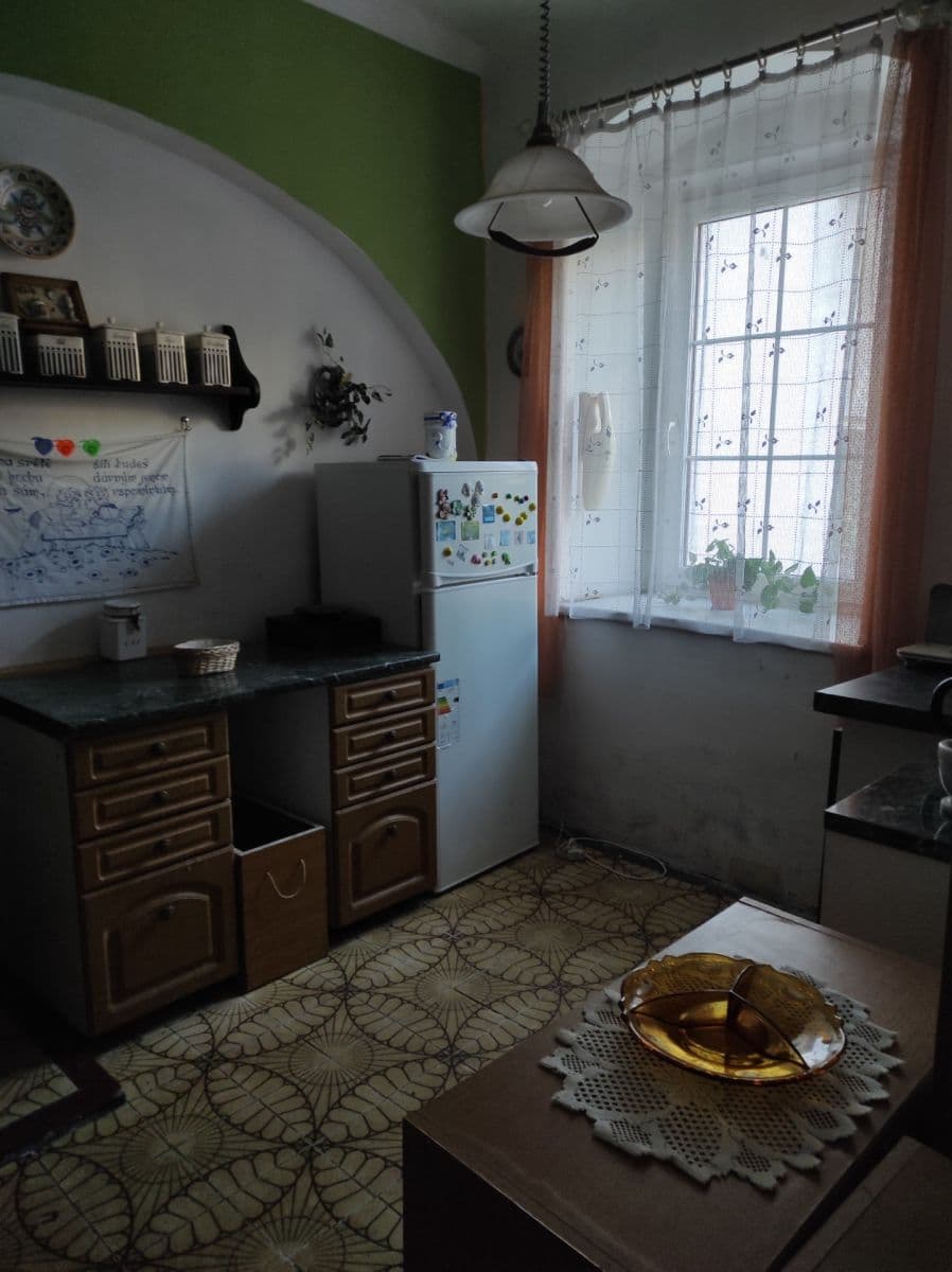 Prenájom domu 97 m², pozemok 300 m², nám. Dr. Tyrše, Čechtice, Středočeský kraj Prenájom domu 97 m², pozemok 300 m², nám. Dr. Tyrše, Čechtice, Středočeský kraj