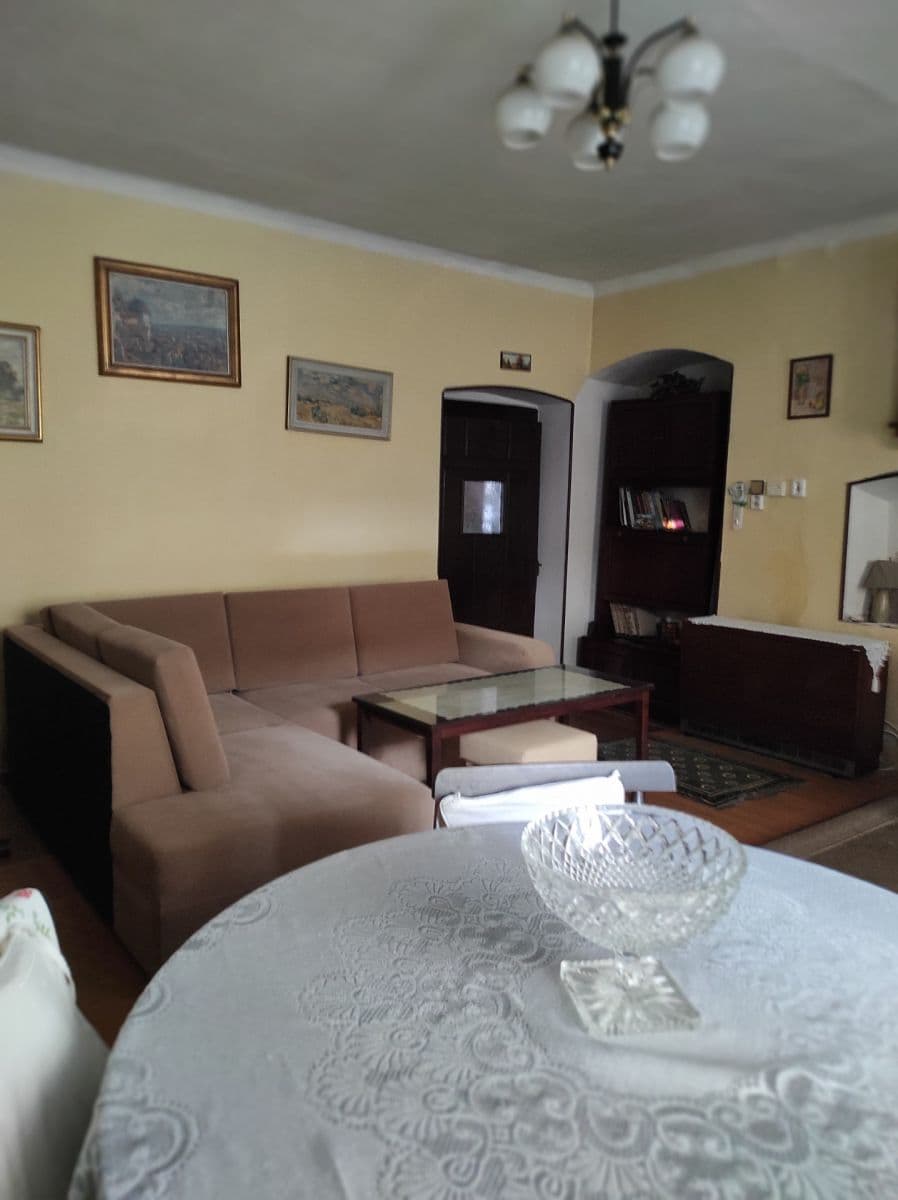 Prenájom domu 97 m², pozemok 300 m², nám. Dr. Tyrše, Čechtice, Středočeský kraj Prenájom domu 97 m², pozemok 300 m², nám. Dr. Tyrše, Čechtice, Středočeský kraj