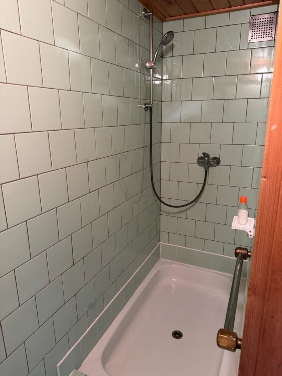 Predaj rekreačného objektu 86 m², pozemek 825 m², Růžová, Ústecký kraj Predaj rekreačného objektu 86 m², pozemek 825 m², Růžová, Ústecký kraj