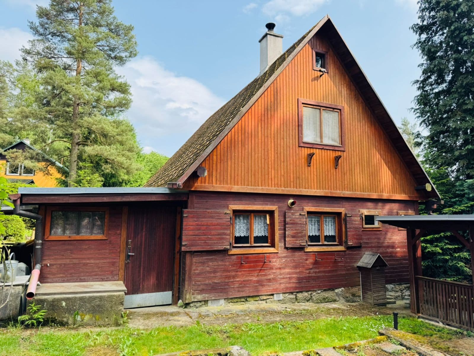 Predaj rekreačného objektu 86 m², pozemek 825 m², Růžová, Ústecký kraj Predaj rekreačného objektu 86 m², pozemek 825 m², Růžová, Ústecký kraj