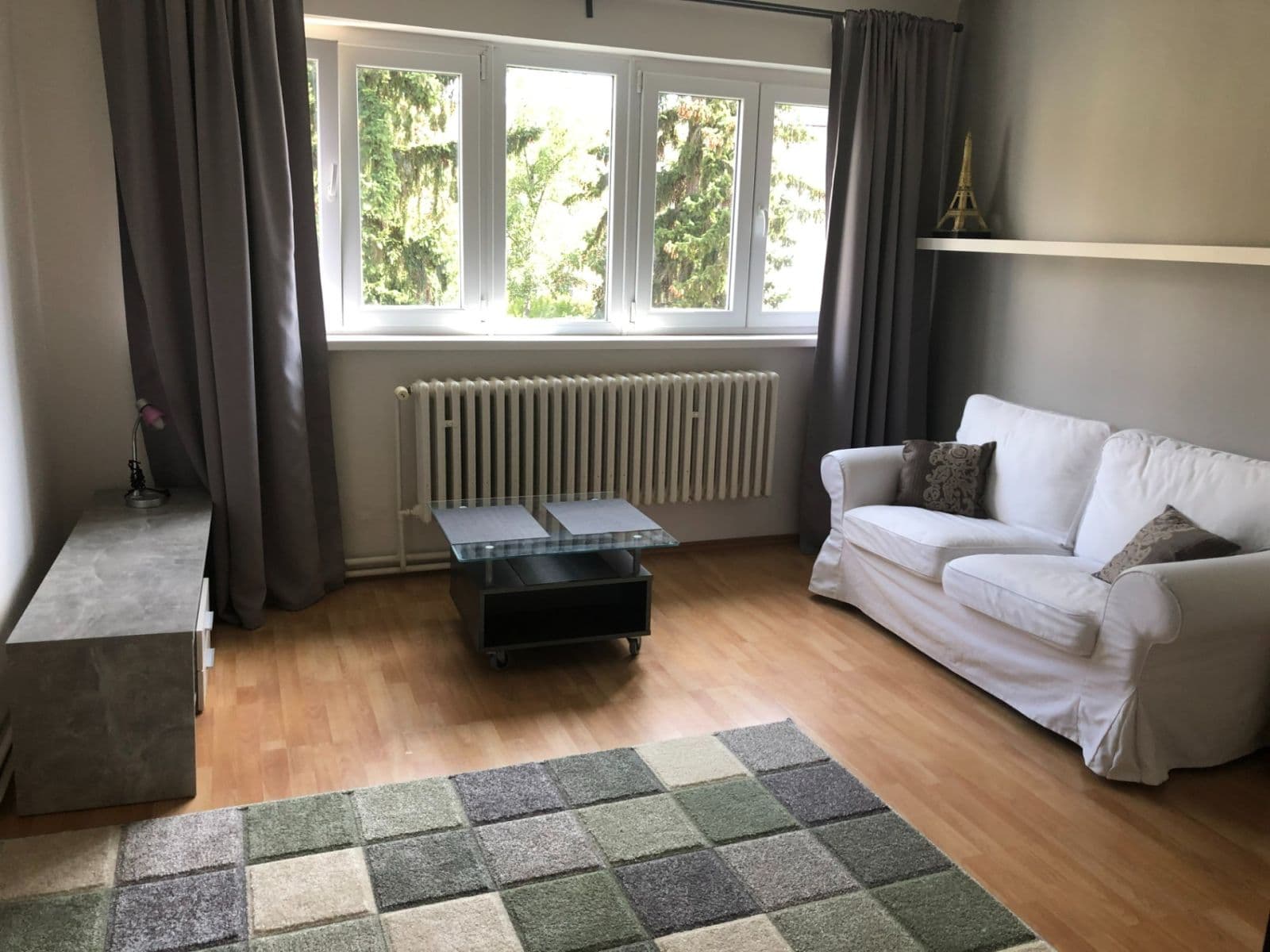 Prenájom bytu 2-izbový 50 m², Kounická, Praha, Praha Prenájom bytu 2-izbový 50 m², Kounická, Praha, Praha