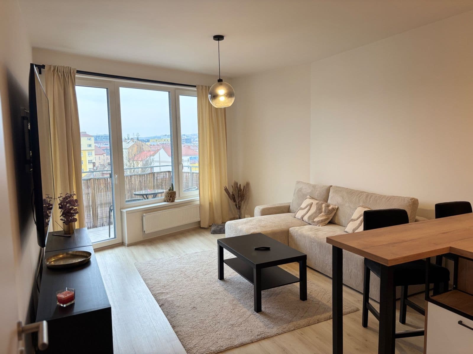 Prenájom bytu 2-izbový 58 m², Čerpadlová, Praha, Praha Prenájom bytu 2-izbový 58 m², Čerpadlová, Praha, Praha