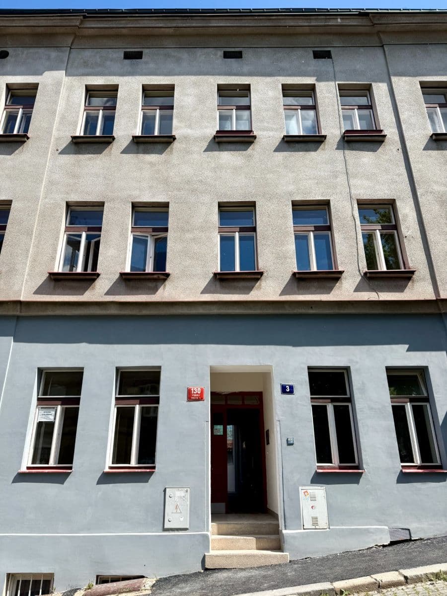 Prenájom bytu 1-izbový 30 m², U Kublova, Praha, Praha Prenájom bytu 1-izbový 30 m², U Kublova, Praha, Praha