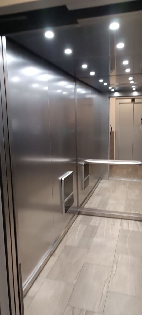 Prenájom bytu 1-izbový 37 m², Hlučkova, Praha, Praha Prenájom bytu 1-izbový 37 m², Hlučkova, Praha, Praha