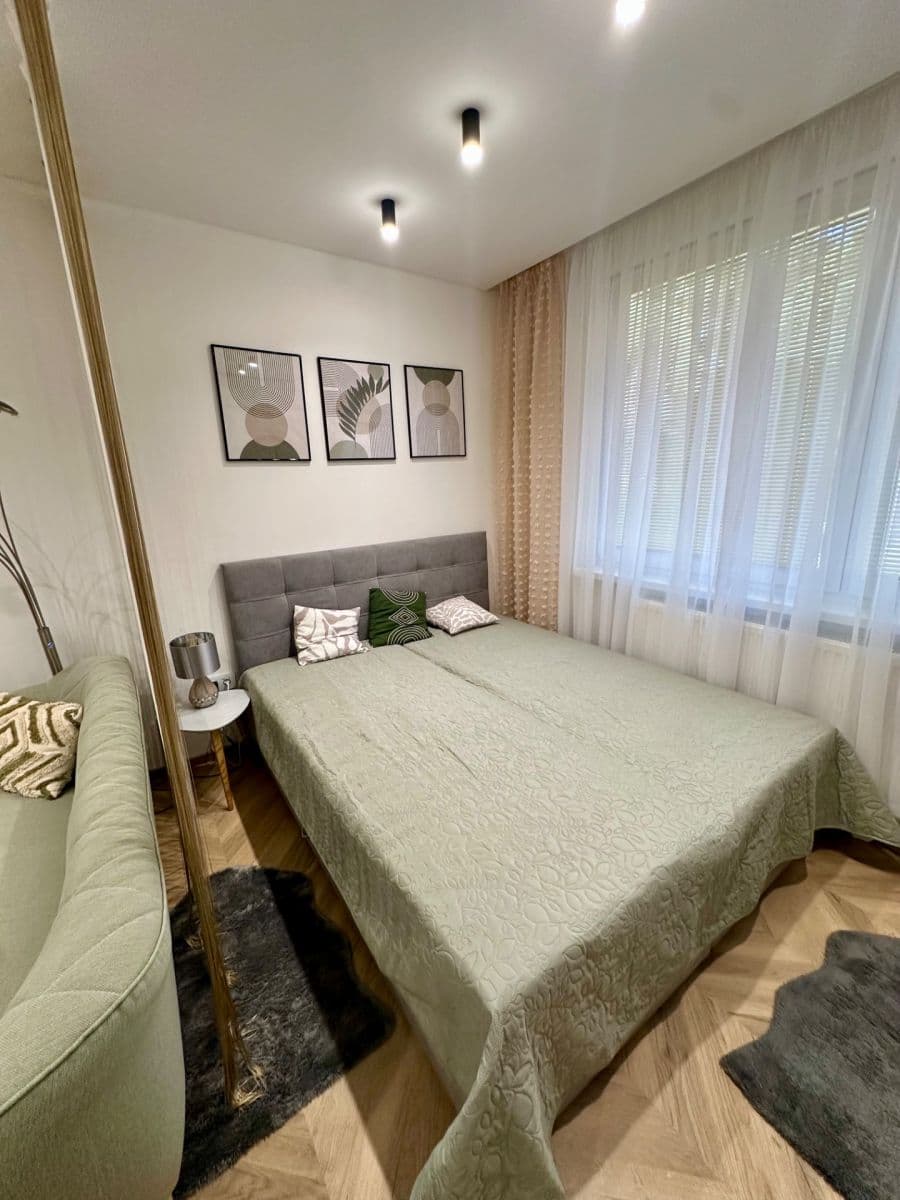 Predaj bytu 1-izbový 33 m², Komenského, Senica, Trnavský kraj Predaj bytu 1-izbový 33 m², Komenského, Senica, Trnavský kraj