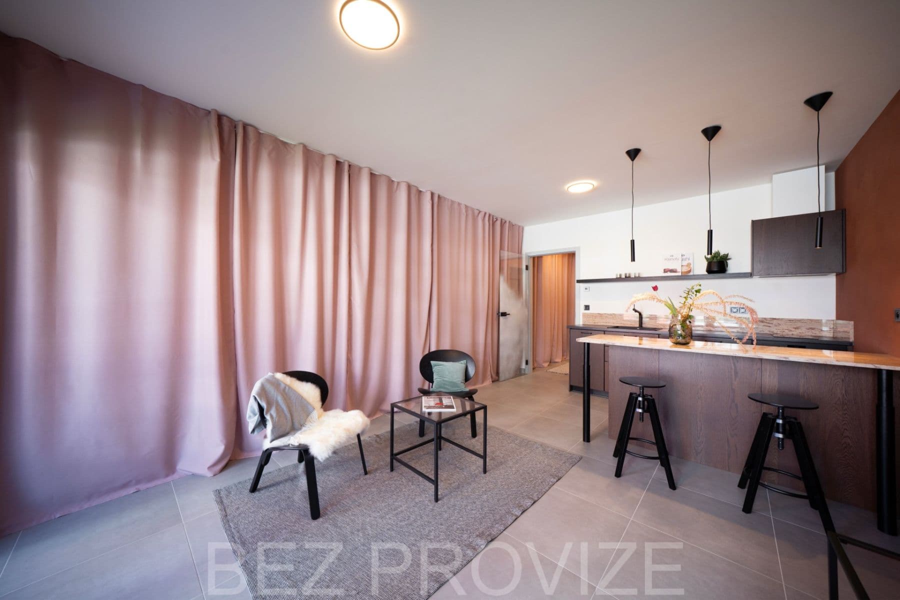 Prenájom bytu 1-izbový 34 m², Pavla Beneše, Praha, Praha Prenájom bytu 1-izbový 34 m², Pavla Beneše, Praha, Praha
