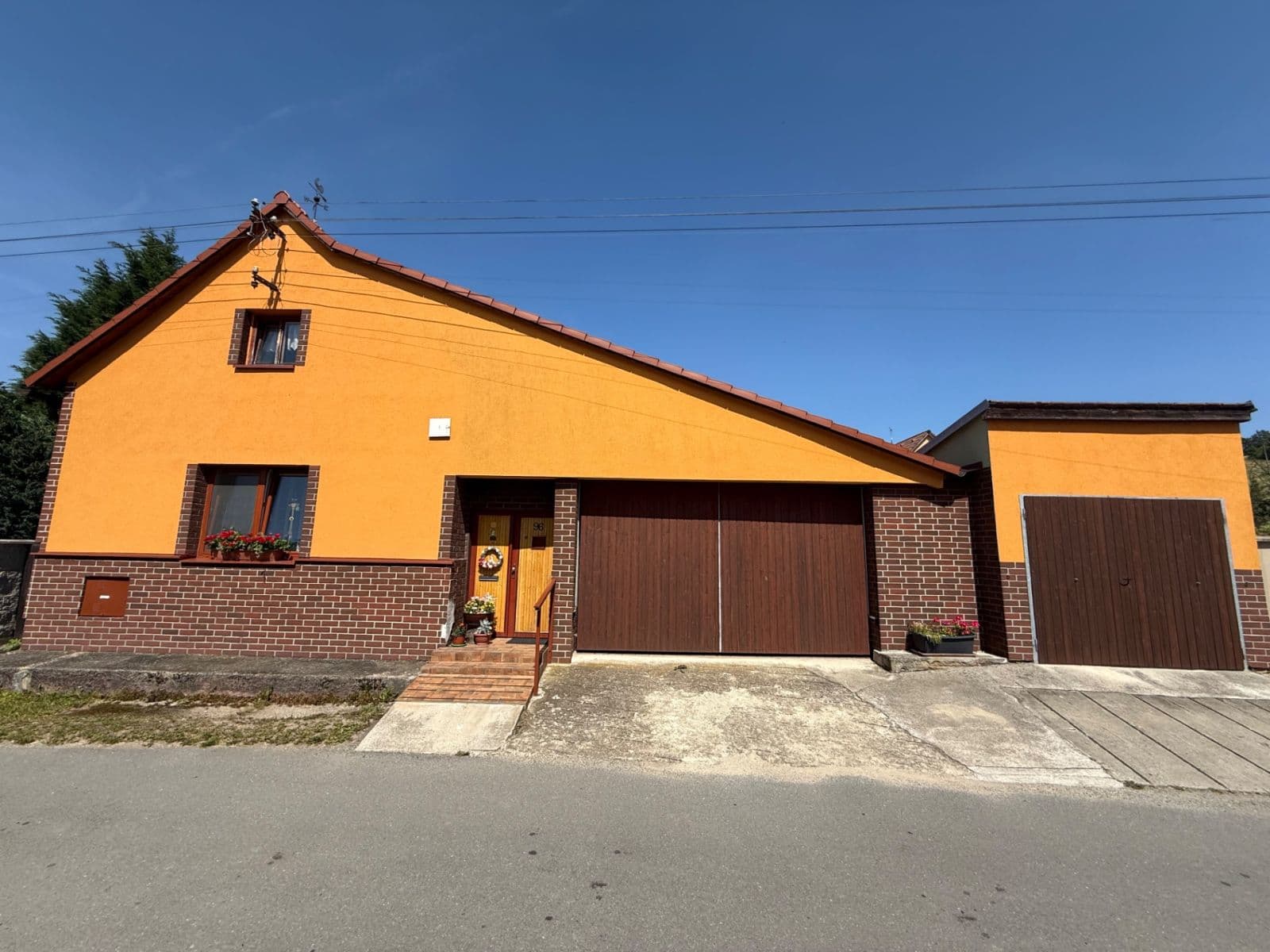 Predaj domu 140 m², pozemek 2.542 m², Na Brance, Krušovice, Středočeský kraj Predaj domu 140 m², pozemek 2.542 m², Na Brance, Krušovice, Středočeský kraj