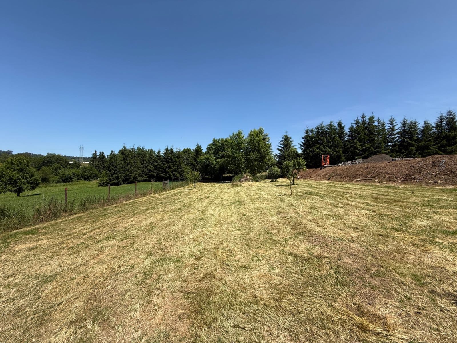 Predaj domu 140 m², pozemek 2.542 m², Na Brance, Krušovice, Středočeský kraj Predaj domu 140 m², pozemek 2.542 m², Na Brance, Krušovice, Středočeský kraj