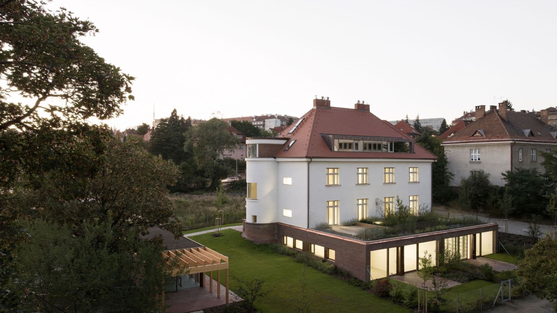 Prenájom bytu 5-izbový 226 m², U Zdravotního ústavu, Praha, Praha Prenájom bytu 5-izbový 226 m², U Zdravotního ústavu, Praha, Praha