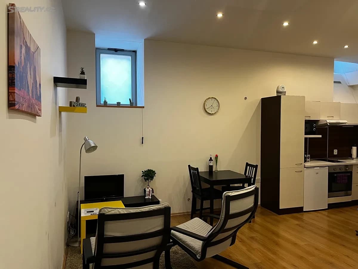 Prenájom bytu 1-izbový 32 m², Sladová, Brno, Jihomoravský kraj Prenájom bytu 1-izbový 32 m², Sladová, Brno, Jihomoravský kraj