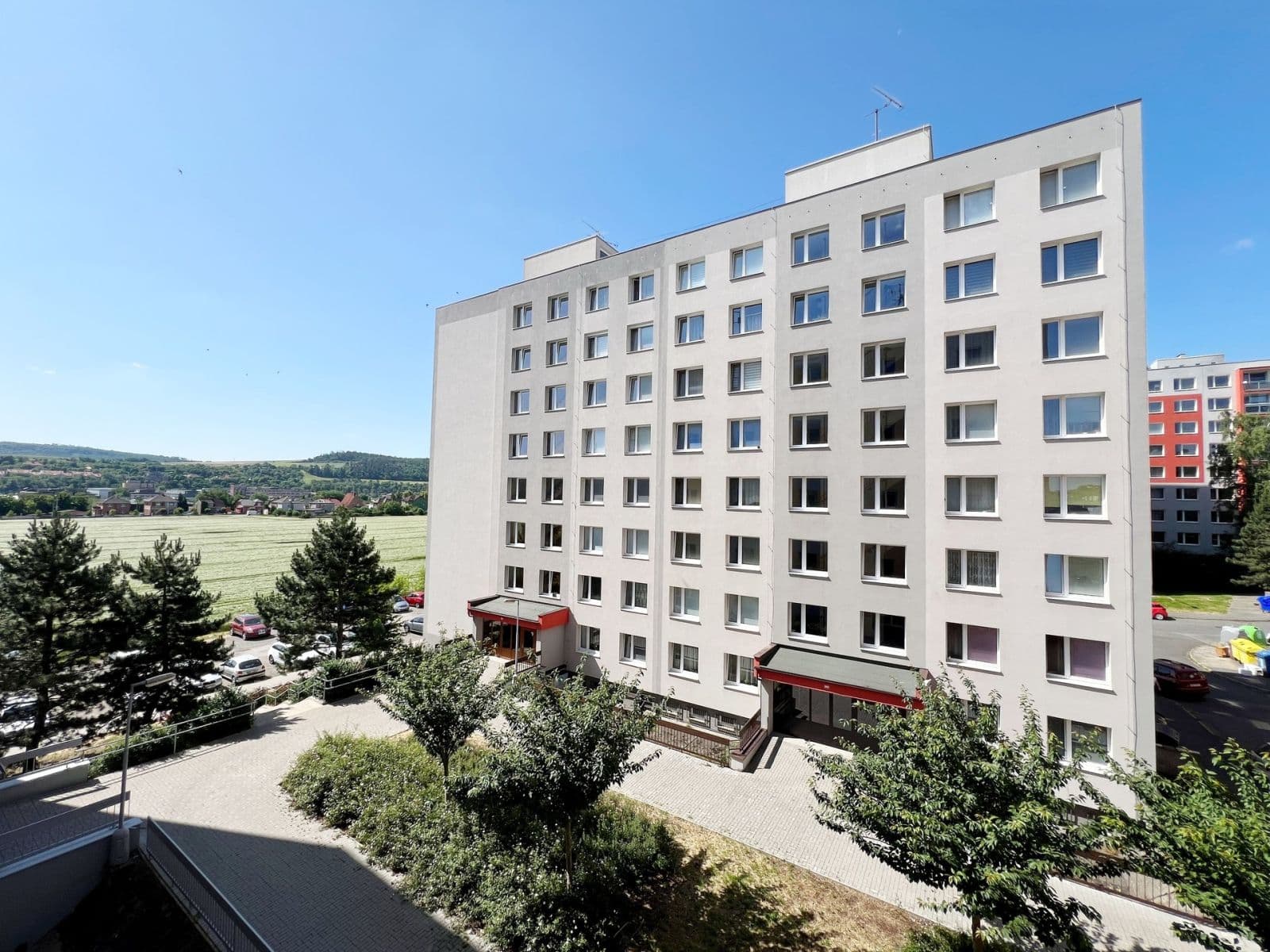 Prenájom bytu 3-izbový 70 m², Nad Stadionem, Králův Dvůr, Středočeský kraj Prenájom bytu 3-izbový 70 m², Nad Stadionem, Králův Dvůr, Středočeský kraj