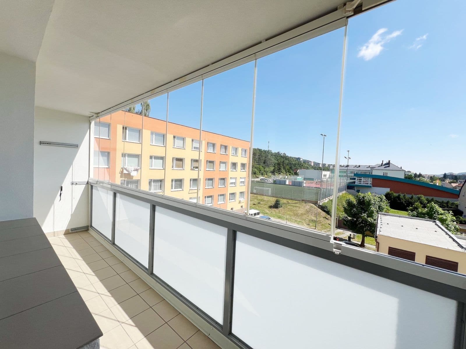 Prenájom bytu 3-izbový 70 m², Nad Stadionem, Králův Dvůr, Středočeský kraj Prenájom bytu 3-izbový 70 m², Nad Stadionem, Králův Dvůr, Středočeský kraj