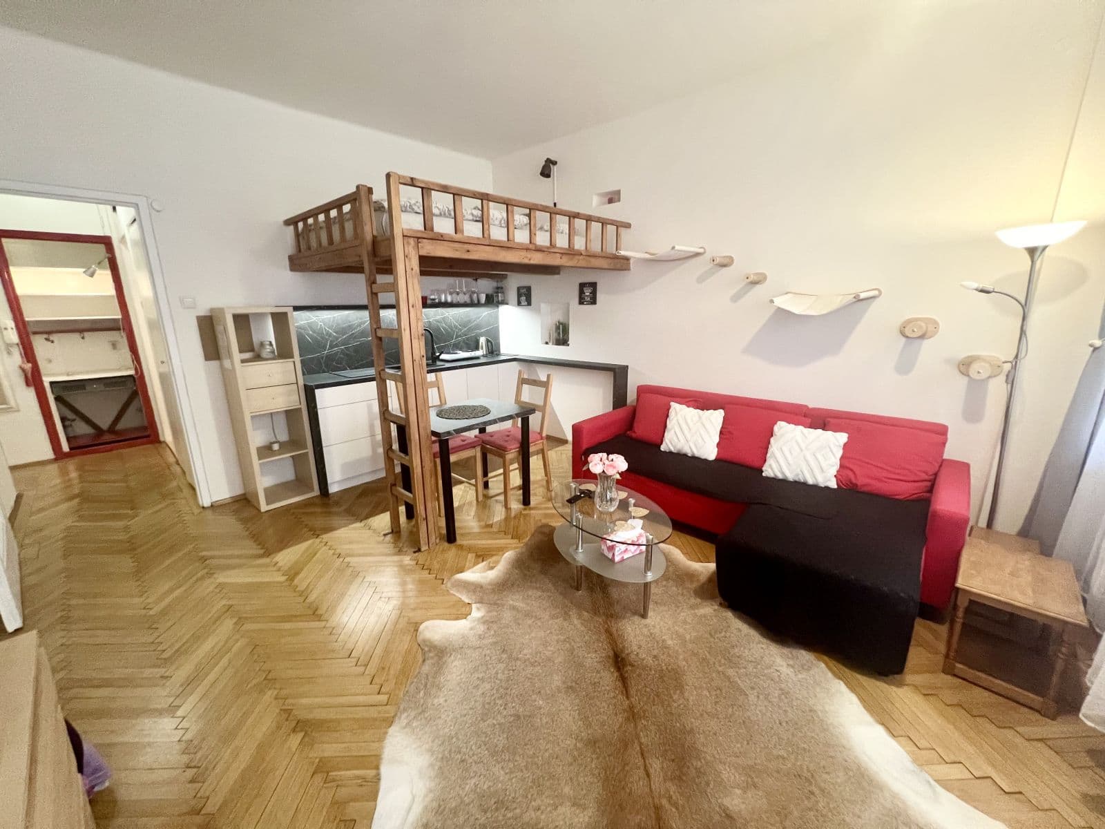 Prenájom bytu 35 m², Příčná, Praha, Praha Prenájom bytu 35 m², Příčná, Praha, Praha