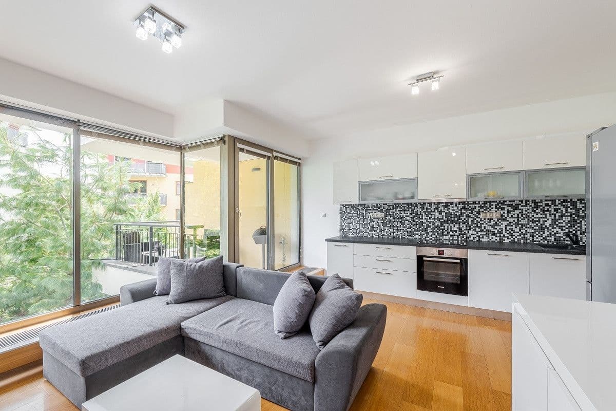 Prenájom bytu 49 m², U Okrouhlíku c, Praha, Praha Prenájom bytu 49 m², U Okrouhlíku c, Praha, Praha