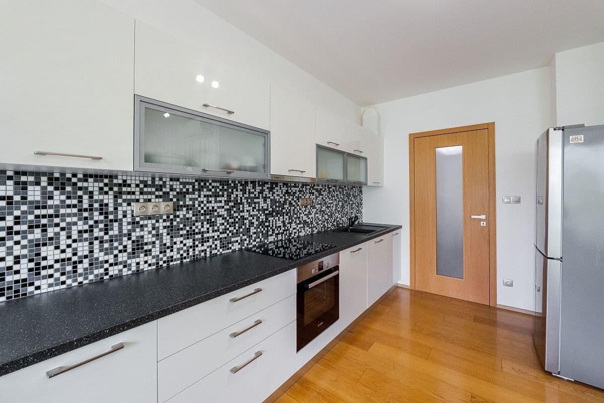 Prenájom bytu 49 m², U Okrouhlíku c, Praha, Praha Prenájom bytu 49 m², U Okrouhlíku c, Praha, Praha