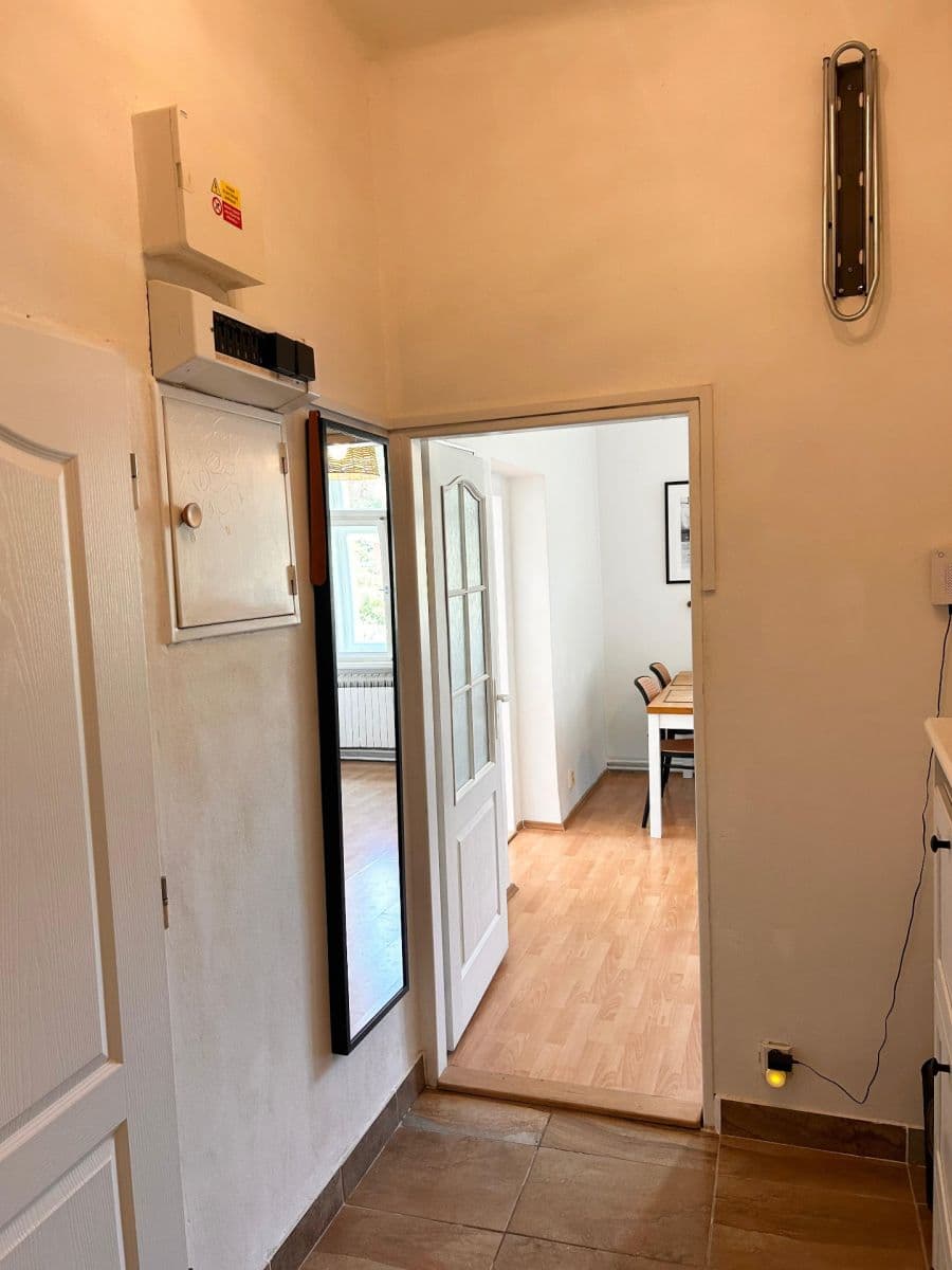 Prenájom bytu 3-izbový 85 m², Nad Rokoskou, Praha, Praha Prenájom bytu 3-izbový 85 m², Nad Rokoskou, Praha, Praha