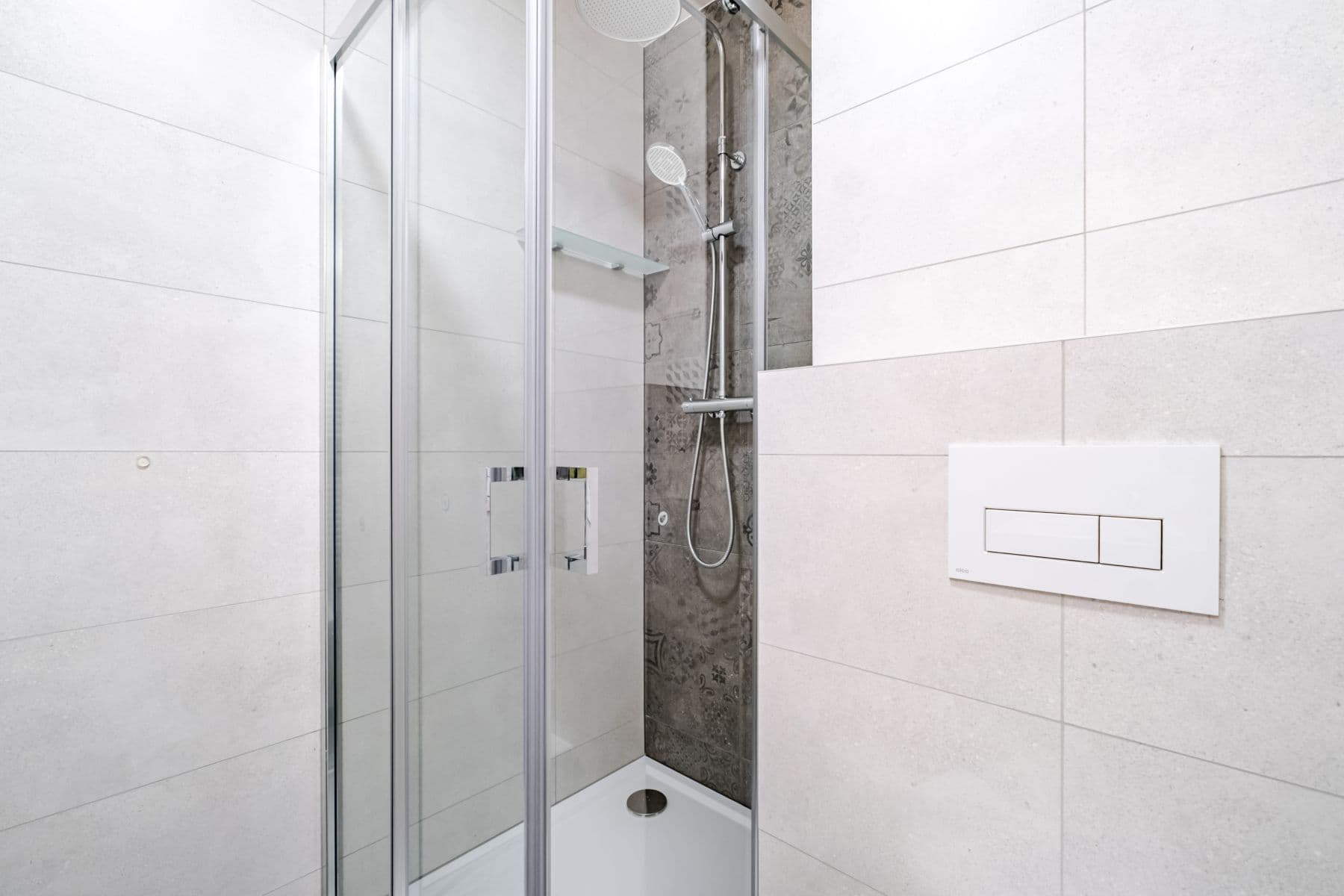 Prenájom bytu 40 m², Veletržní, Praha, Praha Prenájom bytu 40 m², Veletržní, Praha, Praha