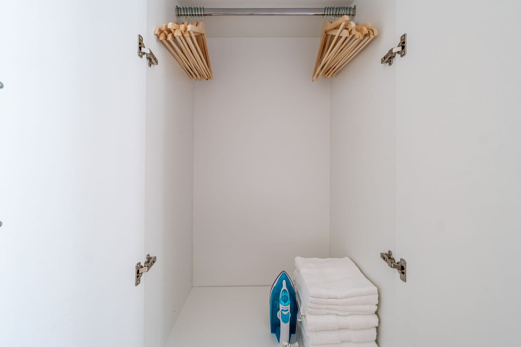 Prenájom bytu 40 m², Veletržní, Praha, Praha Prenájom bytu 40 m², Veletržní, Praha, Praha