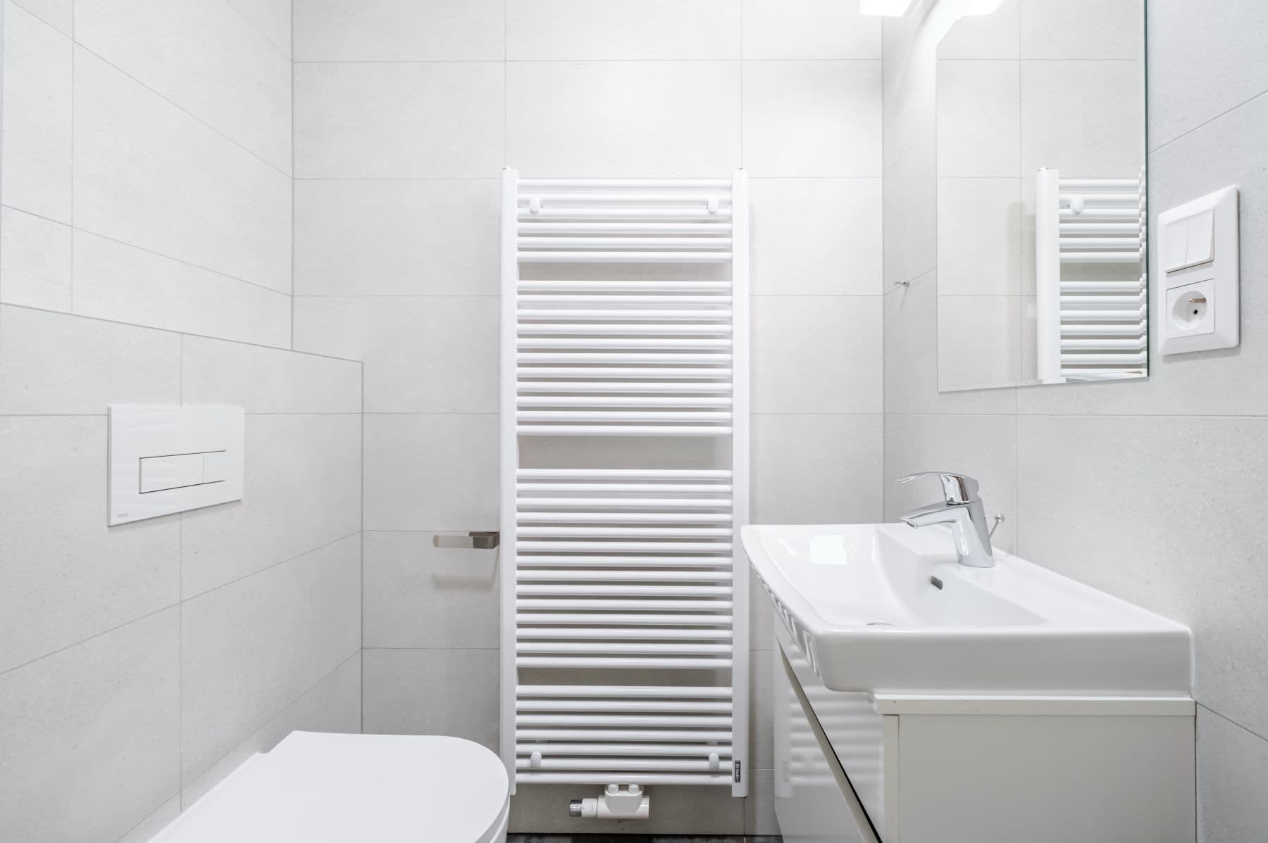 Prenájom bytu 40 m², Veletržní, Praha, Praha Prenájom bytu 40 m², Veletržní, Praha, Praha