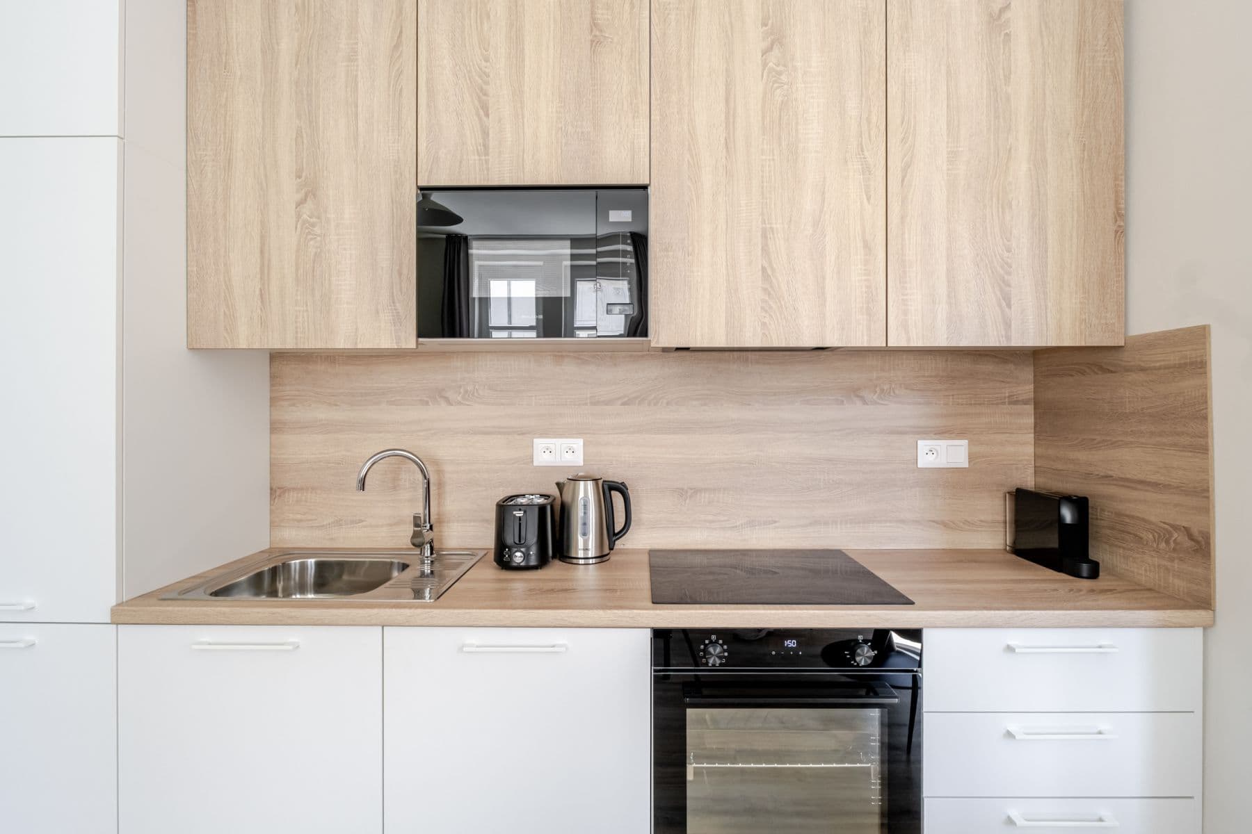 Prenájom bytu 54 m², Veletržní, Praha, Praha Prenájom bytu 54 m², Veletržní, Praha, Praha
