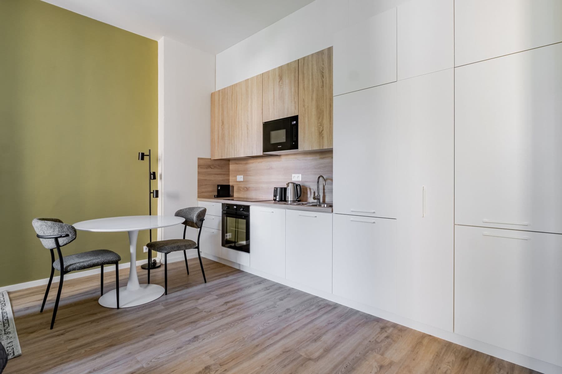Prenájom bytu 37 m², Veletržní, Praha, Praha Prenájom bytu 37 m², Veletržní, Praha, Praha