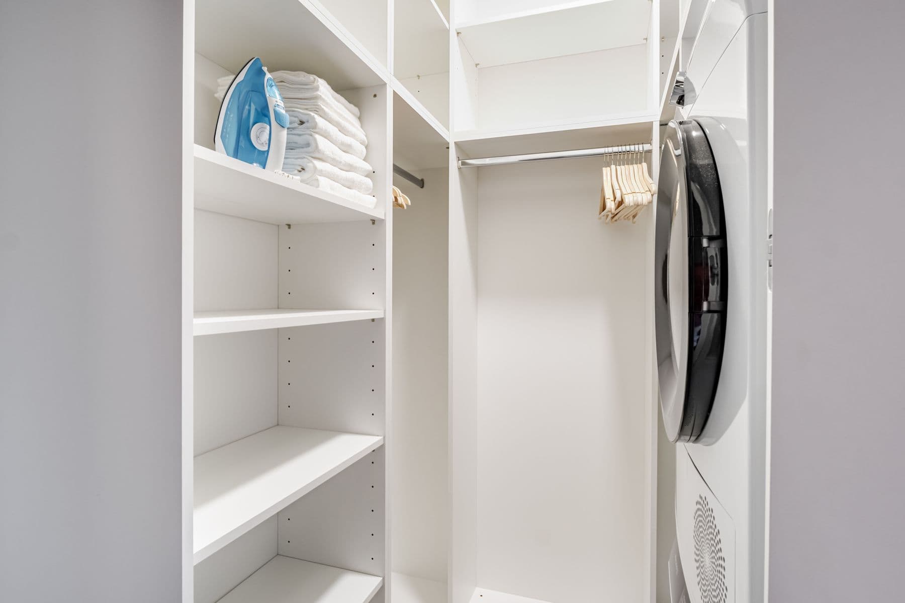 Prenájom bytu 37 m², Veletržní, Praha, Praha Prenájom bytu 37 m², Veletržní, Praha, Praha