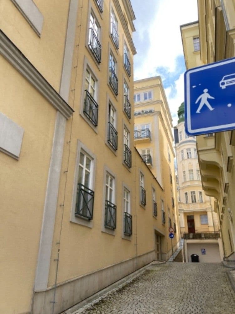 Prenájom garáže 15 m², Mariánské Lázně, Karlovarský kraj Prenájom garáže 15 m², Mariánské Lázně, Karlovarský kraj