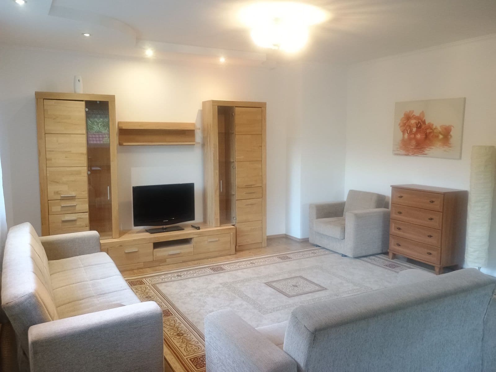 Prenájom domu 110 m², pozemek 400 m², u učiliště, Praha, Praha Prenájom domu 110 m², pozemek 400 m², u učiliště, Praha, Praha