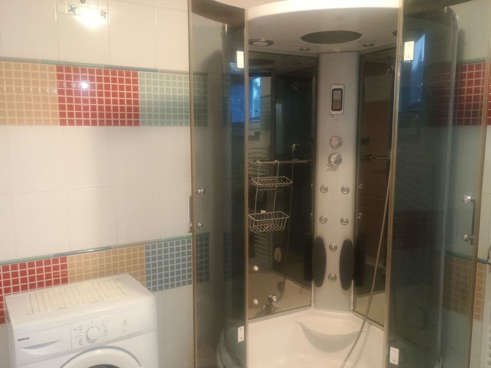 Prenájom domu 110 m², pozemek 400 m², u učiliště, Praha, Praha Prenájom domu 110 m², pozemek 400 m², u učiliště, Praha, Praha