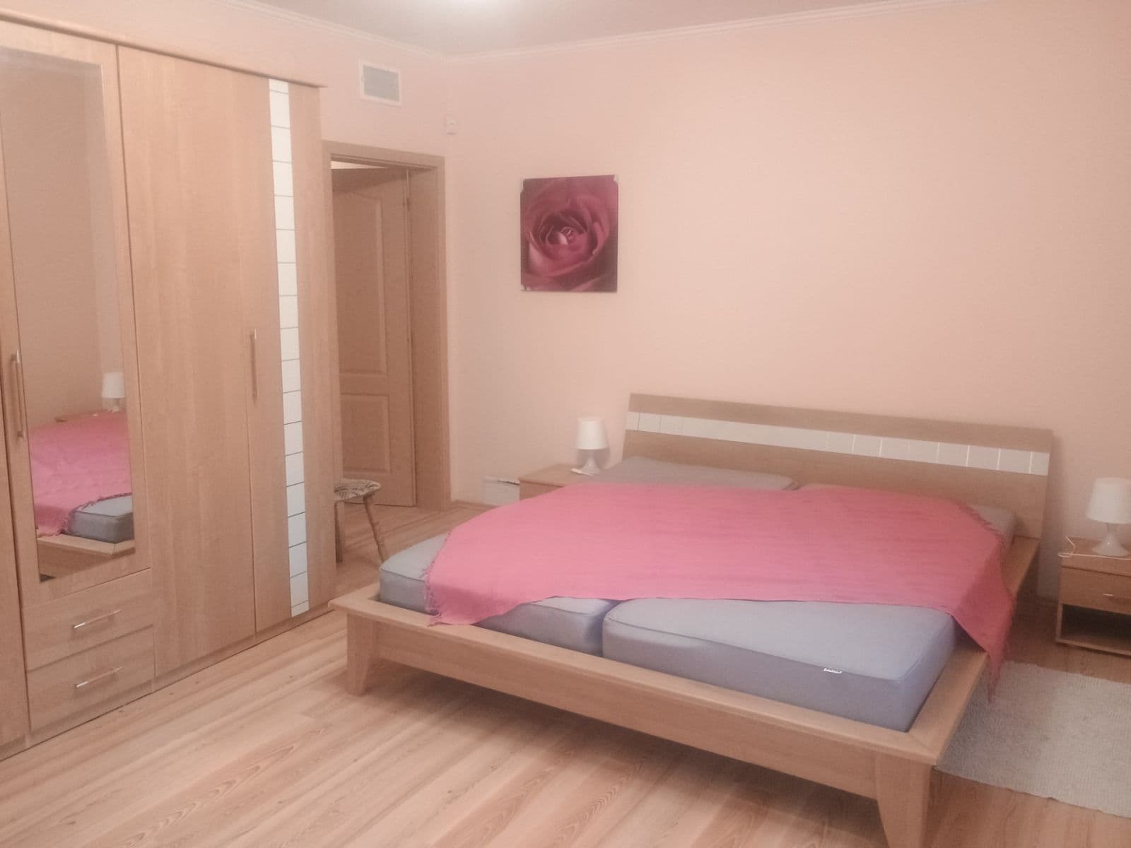 Prenájom domu 110 m², pozemek 400 m², u učiliště, Praha, Praha Prenájom domu 110 m², pozemek 400 m², u učiliště, Praha, Praha