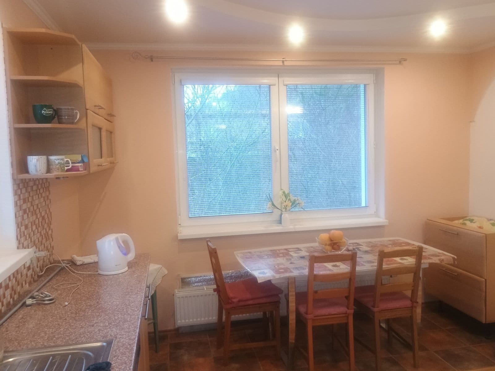 Prenájom domu 110 m², pozemek 400 m², u učiliště, Praha, Praha Prenájom domu 110 m², pozemek 400 m², u učiliště, Praha, Praha