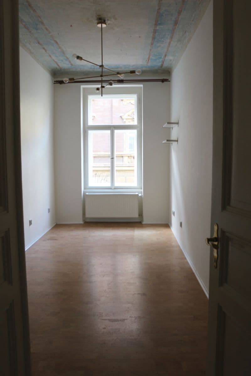 Prenájom bytu 2-izbový 41 m², Bořivojova, Praha, Praha Prenájom bytu 2-izbový 41 m², Bořivojova, Praha, Praha