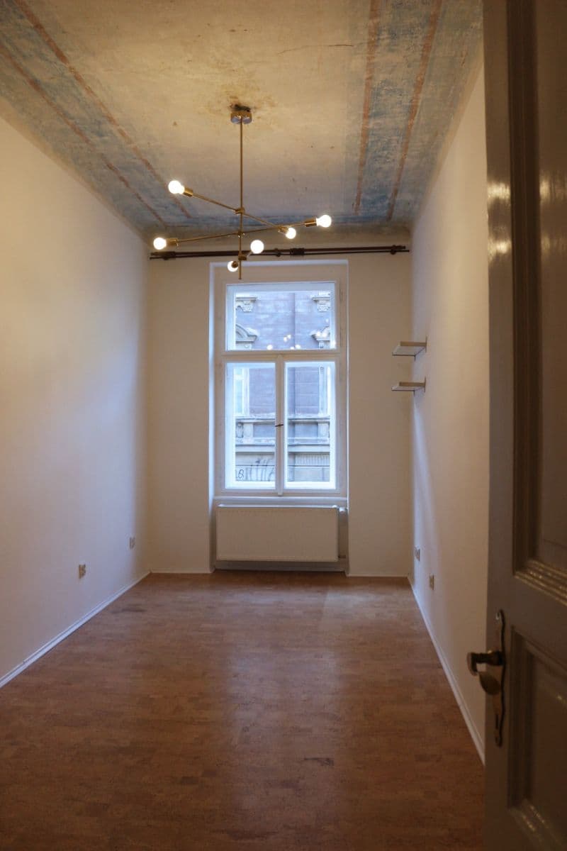 Prenájom bytu 2-izbový 41 m², Bořivojova, Praha, Praha Prenájom bytu 2-izbový 41 m², Bořivojova, Praha, Praha