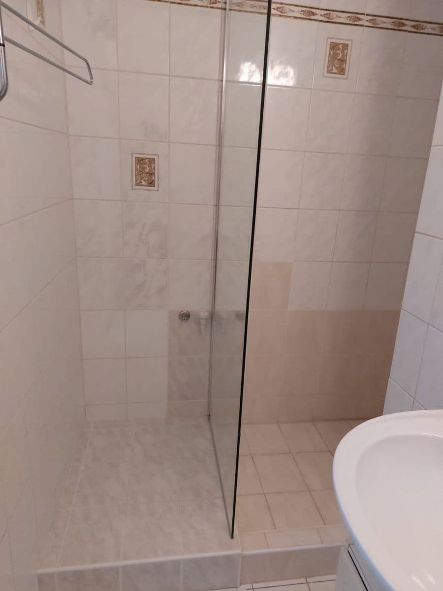 Prenájom bytu 1-izbový 35 m², Na Vyhaslém, Kladno, Středočeský kraj Prenájom bytu 1-izbový 35 m², Na Vyhaslém, Kladno, Středočeský kraj