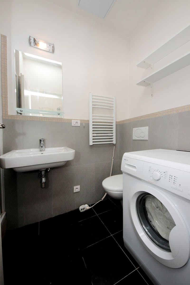 Predaj bytu 1-izbový 74 m², Plzeňská, Praha, Praha Predaj bytu 1-izbový 74 m², Plzeňská, Praha, Praha