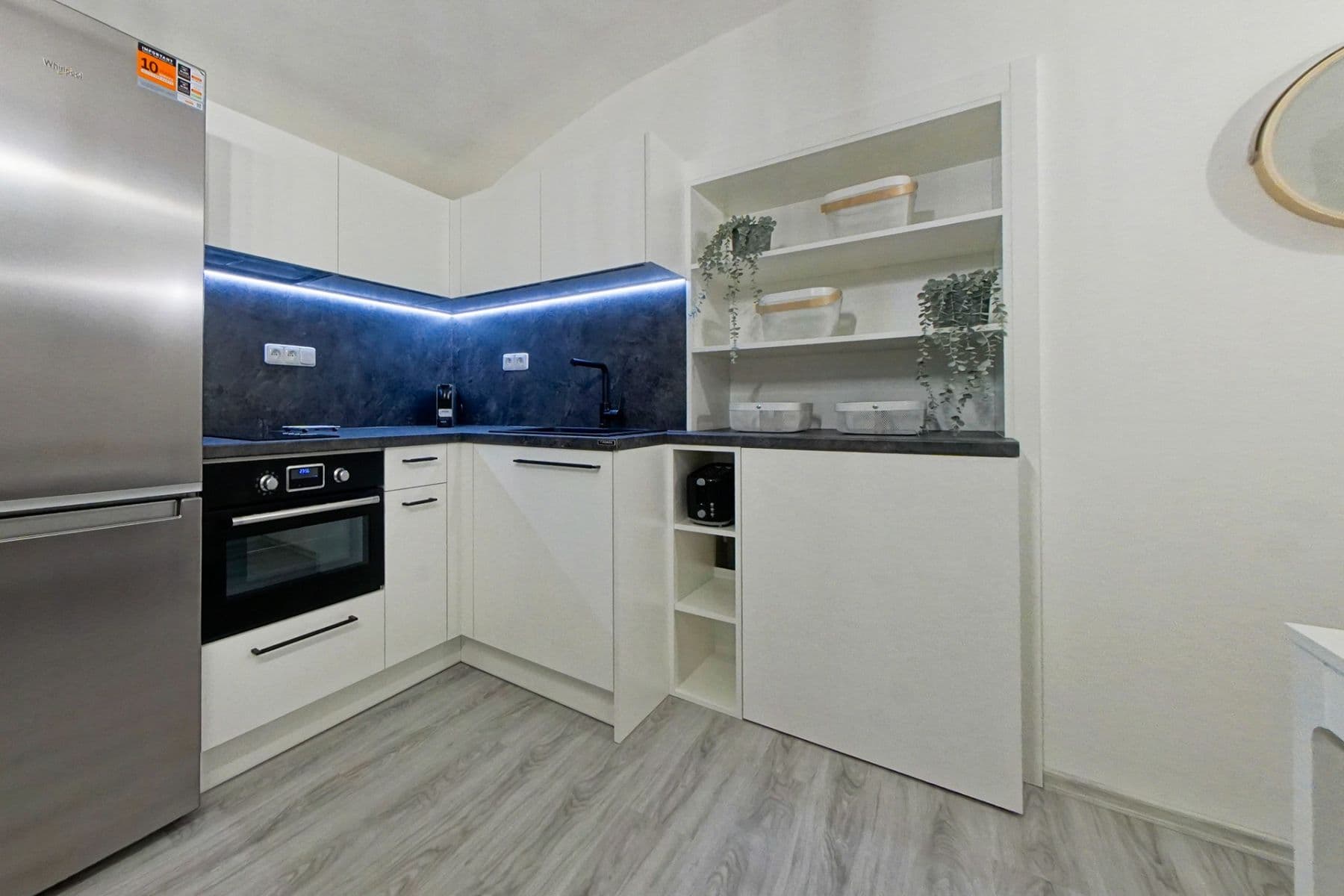 Prenájom bytu 2-izbový 21 m², Holandská, Praha, Praha Prenájom bytu 2-izbový 21 m², Holandská, Praha, Praha