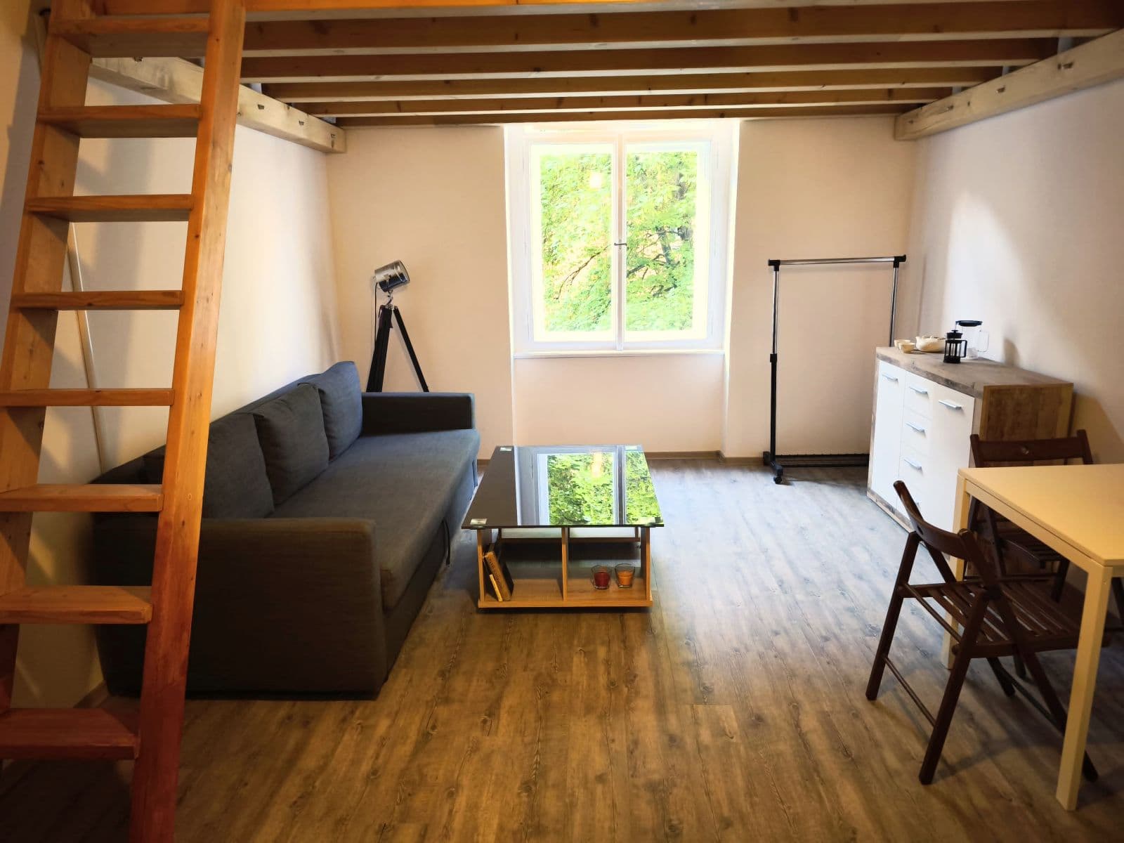 Prenájom bytu 19 m², Lucemburská, Praha, Praha Prenájom bytu 19 m², Lucemburská, Praha, Praha