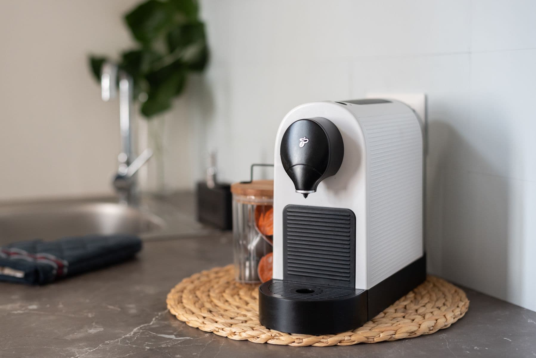 Prenájom bytu 52 m², Rubešova, Praha, Praha Prenájom bytu 52 m², Rubešova, Praha, Praha