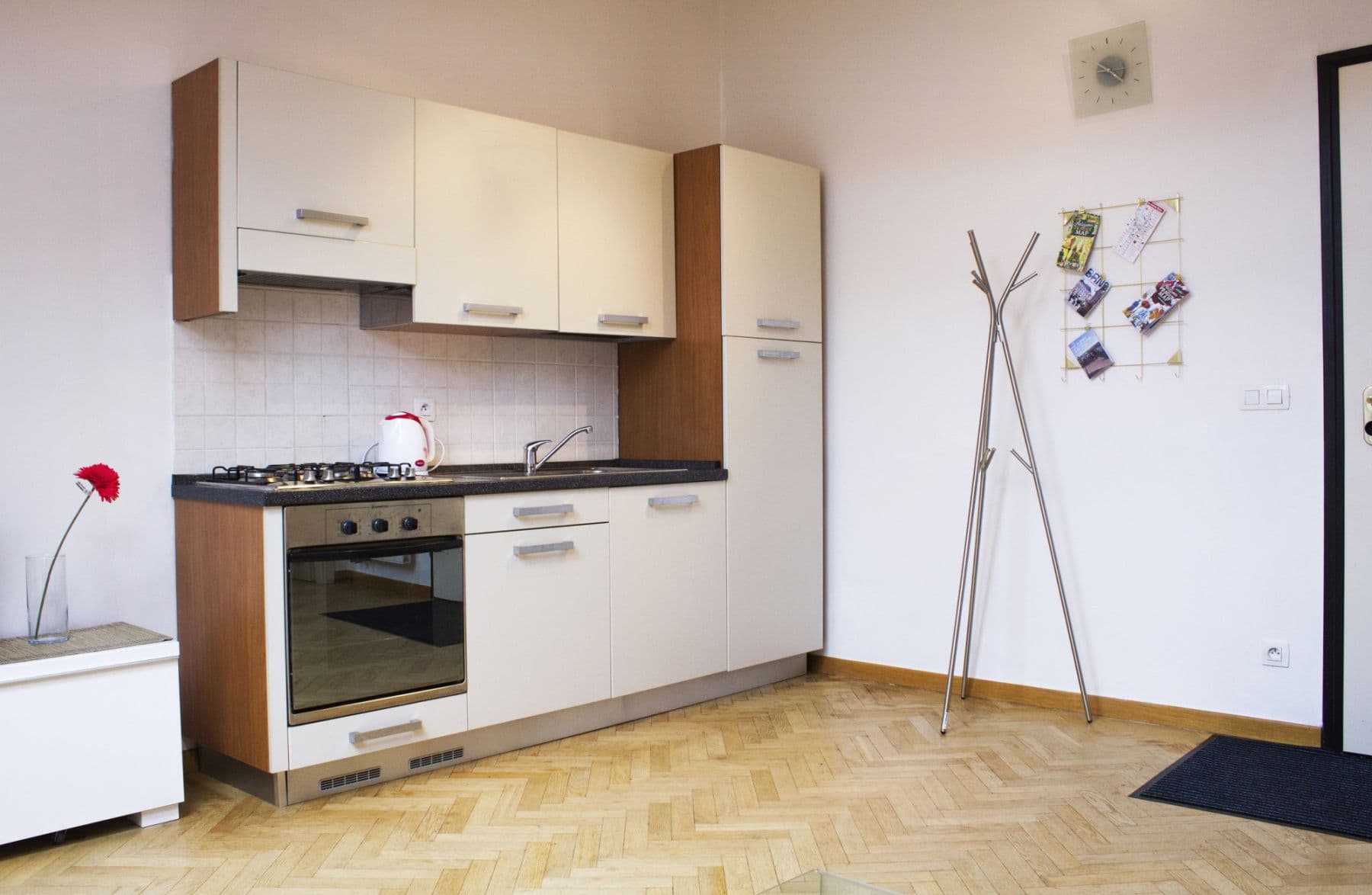 Prenájom bytu 43 m², Tyršova, Praha, Praha Prenájom bytu 43 m², Tyršova, Praha, Praha