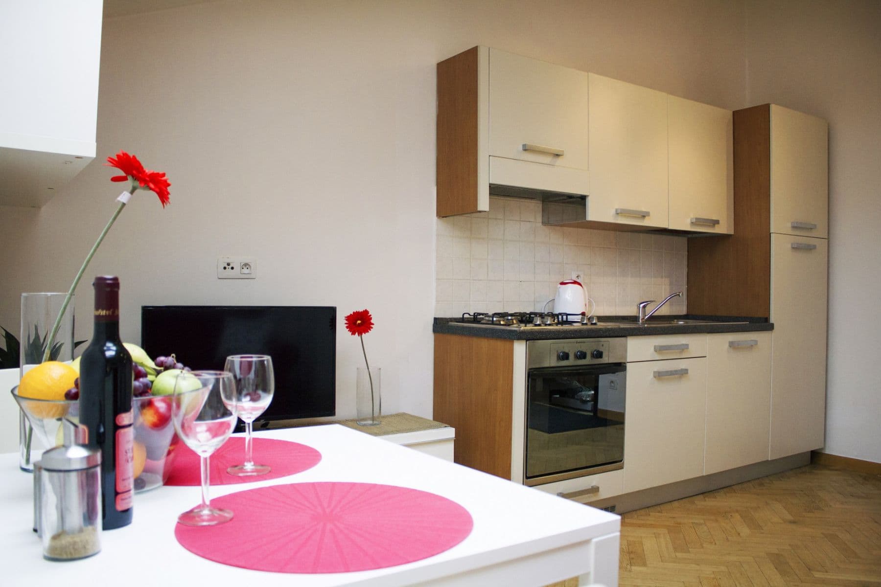 Prenájom bytu 43 m², Tyršova, Praha, Praha Prenájom bytu 43 m², Tyršova, Praha, Praha