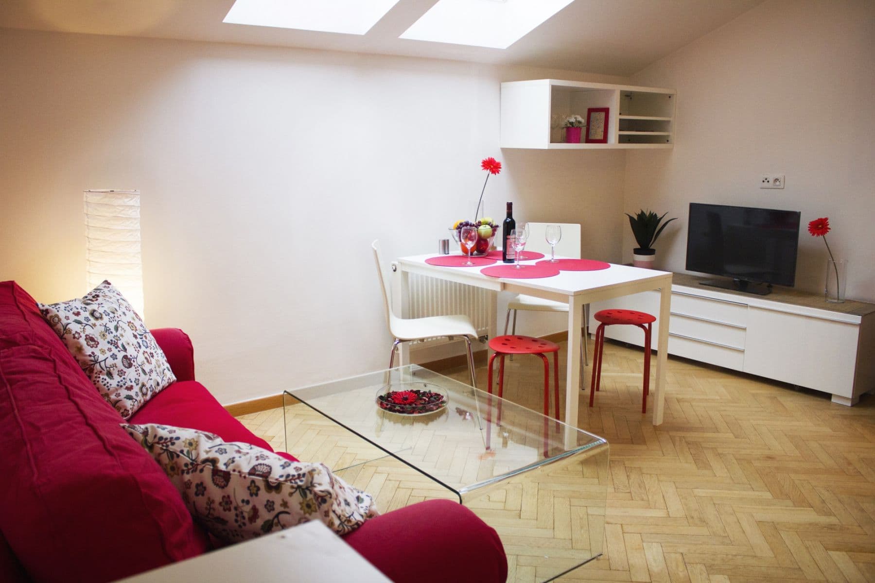Prenájom bytu 43 m², Tyršova, Praha, Praha Prenájom bytu 43 m², Tyršova, Praha, Praha
