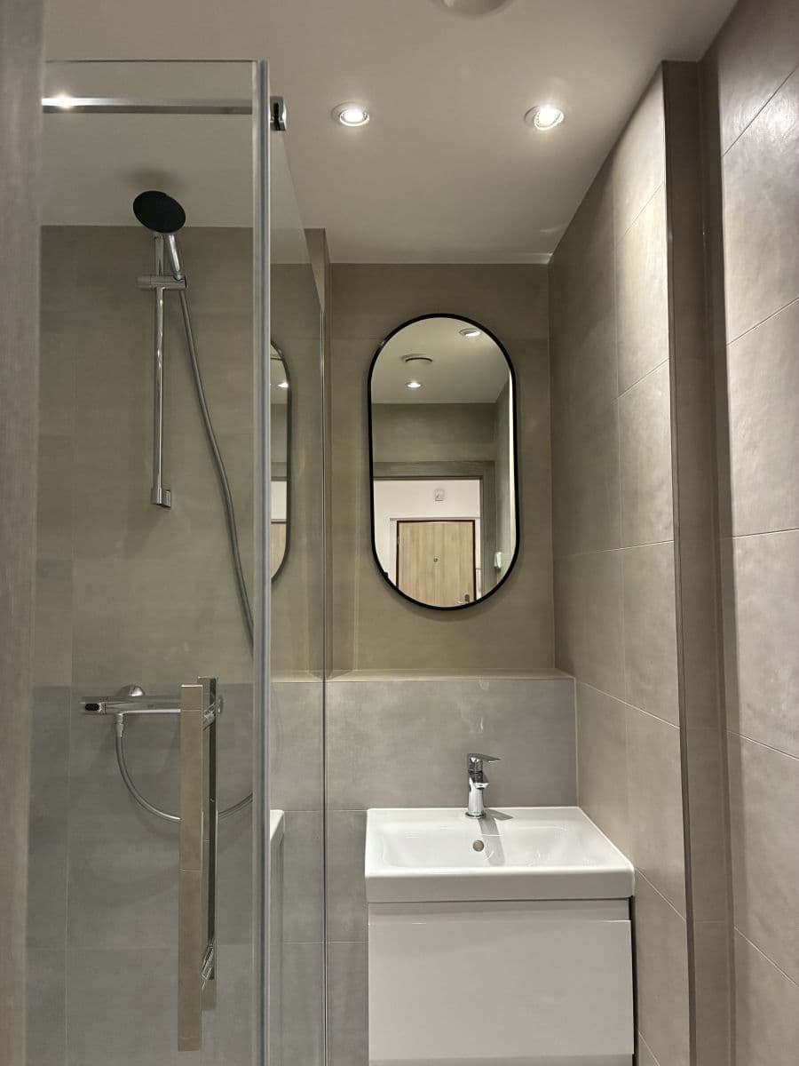 Prenájom bytu 68 m², Lounských, Praha, Praha Prenájom bytu 68 m², Lounských, Praha, Praha