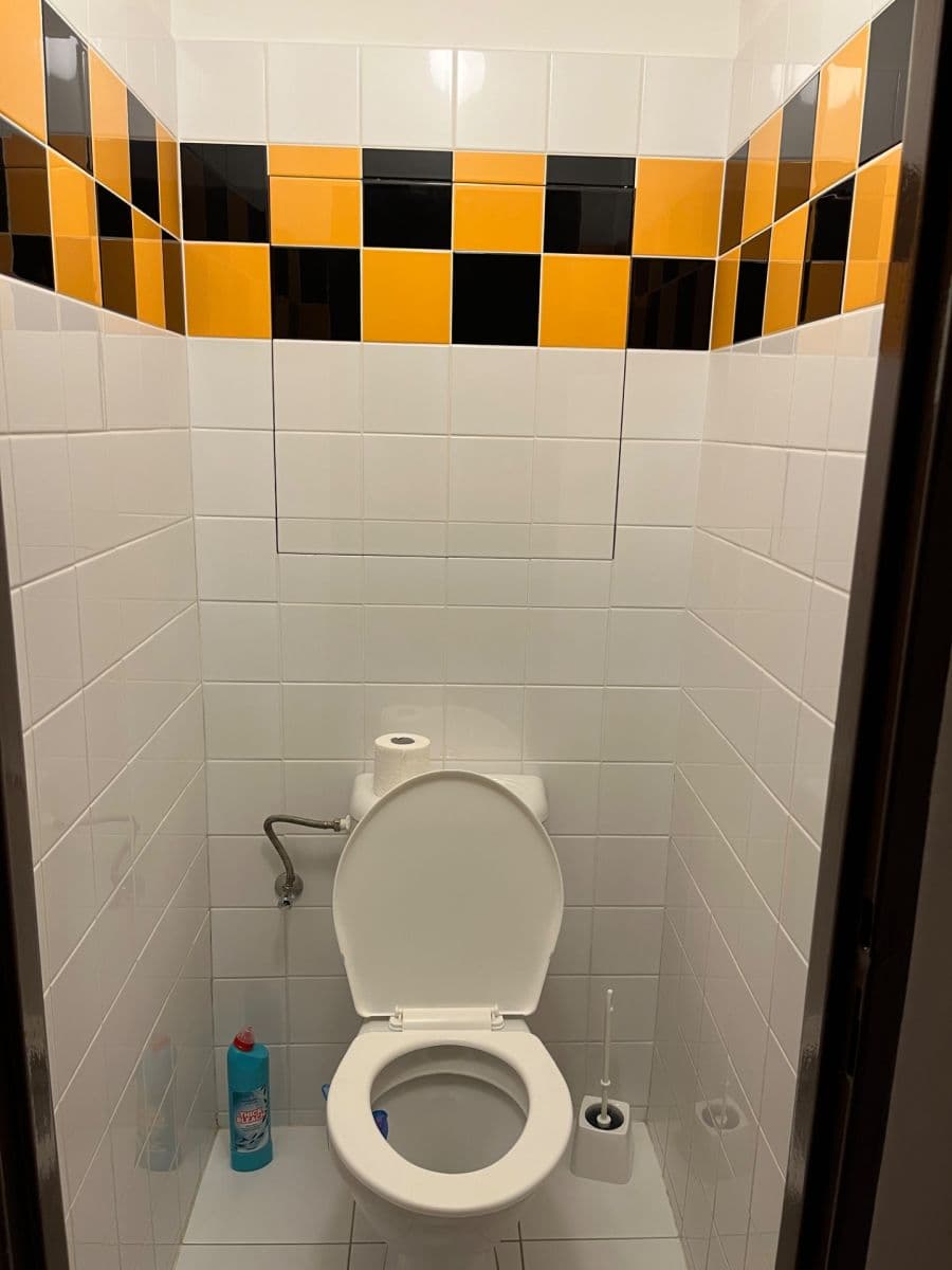 Prenájom bytu 2-izbový 45 m², Chabařovická, Praha, Praha Prenájom bytu 2-izbový 45 m², Chabařovická, Praha, Praha