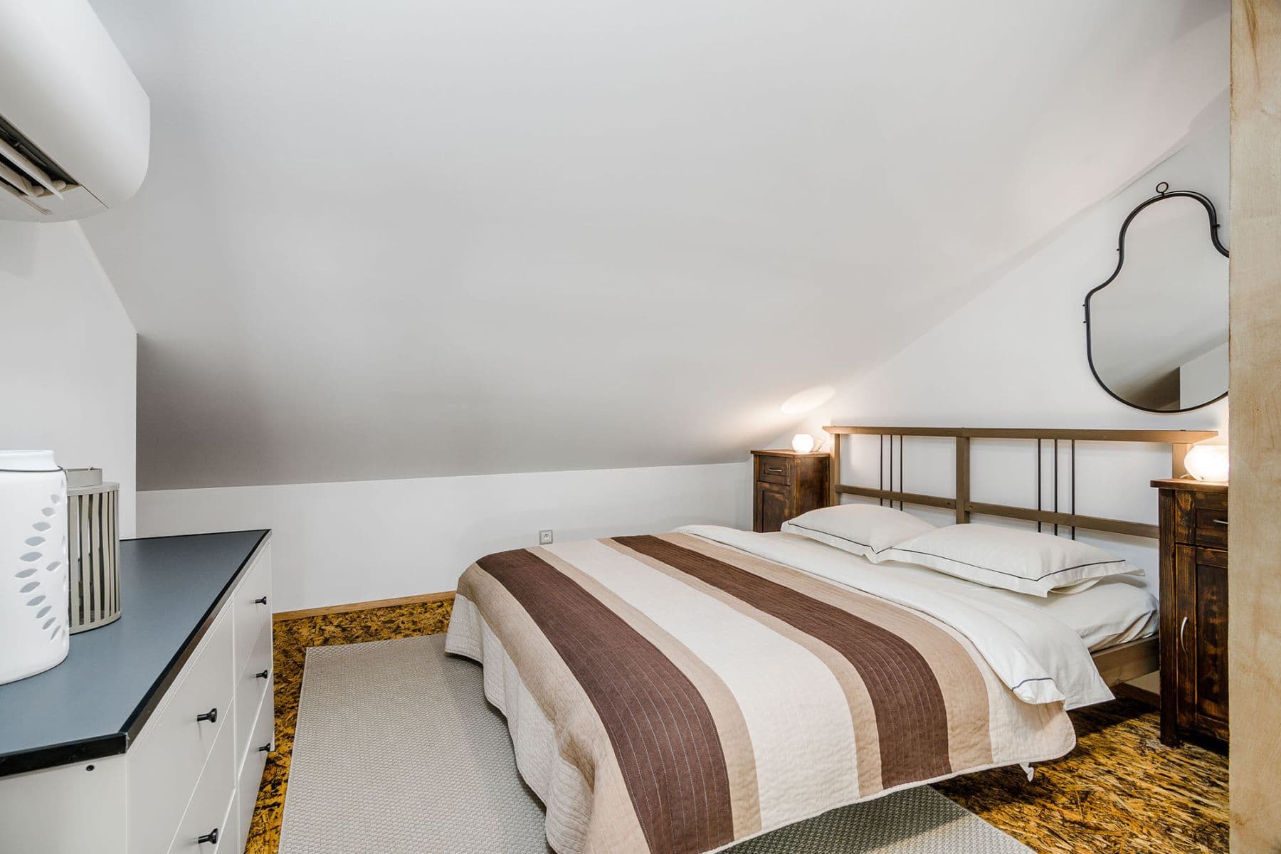 Prenájom bytu 45 m², Na Zámecké, Praha, Praha Prenájom bytu 45 m², Na Zámecké, Praha, Praha