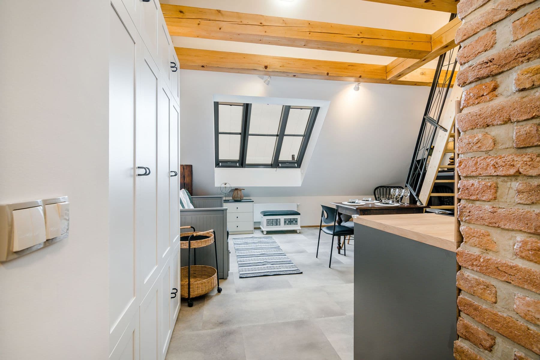 Prenájom bytu 45 m², Na Zámecké, Praha, Praha Prenájom bytu 45 m², Na Zámecké, Praha, Praha