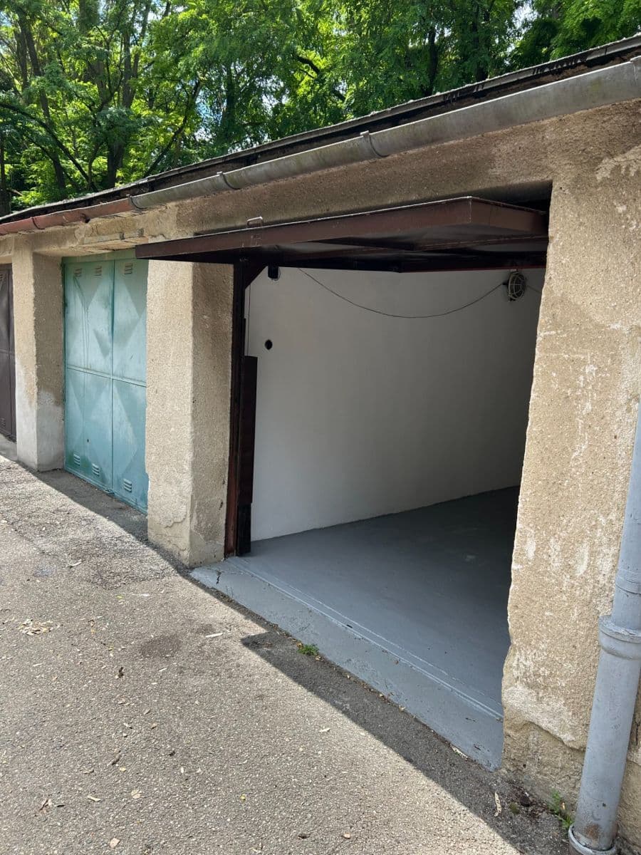 Prenájom garáže 15 m², Horní, Brno, Jihomoravský kraj Prenájom garáže 15 m², Horní, Brno, Jihomoravský kraj
