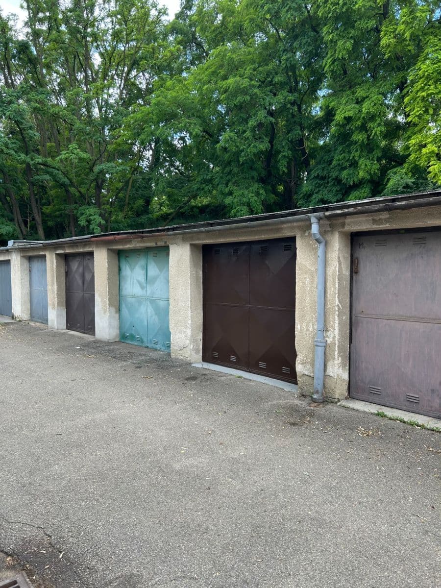Prenájom garáže 15 m², Horní, Brno, Jihomoravský kraj Prenájom garáže 15 m², Horní, Brno, Jihomoravský kraj