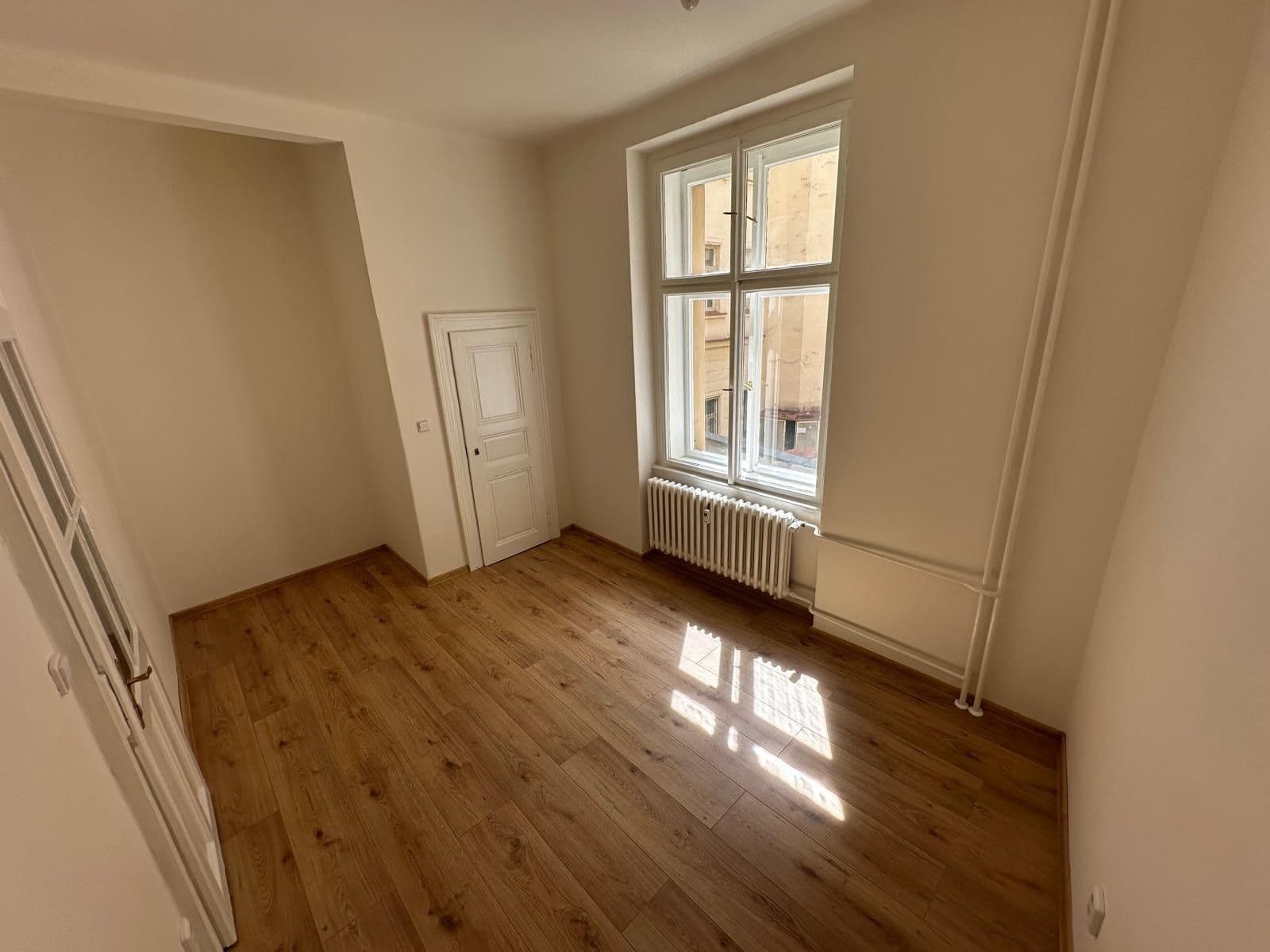 Prenájom bytu 3-izbový 72 m², Soukenická, Praha, Praha Prenájom bytu 3-izbový 72 m², Soukenická, Praha, Praha